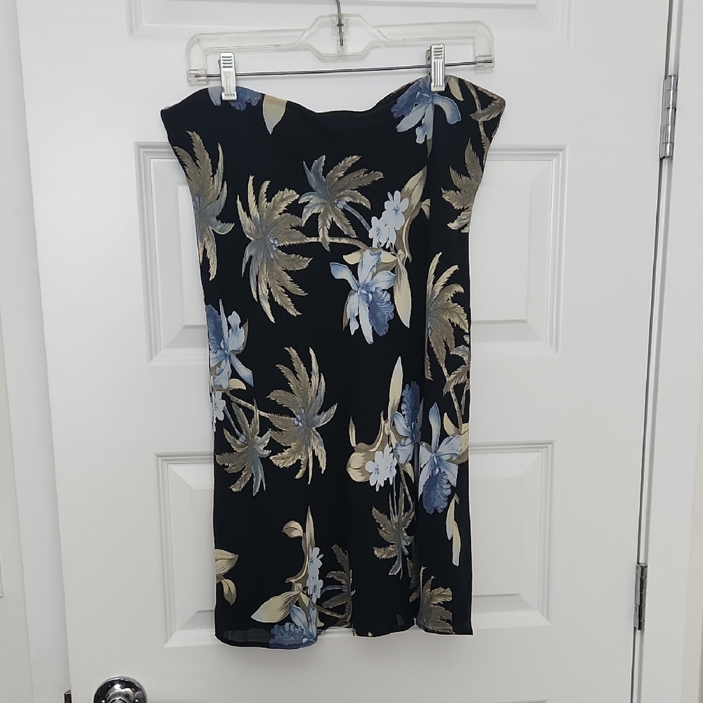 Lily Floral Pull On Skirt in Black and Blue Floral Print!